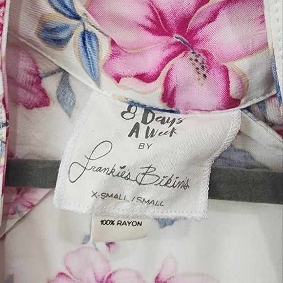 FRANKIE'S BIKINIS 8 Days a week Coverup - Picture 3 of 4